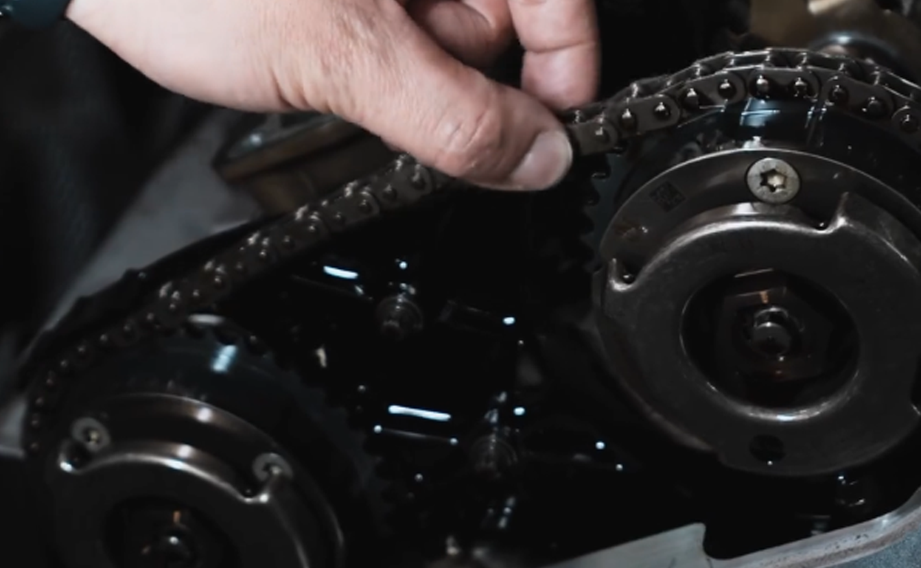 Är tidskedjan för BMW N20 -motor som verkligen behöver regelbunden ersättning,