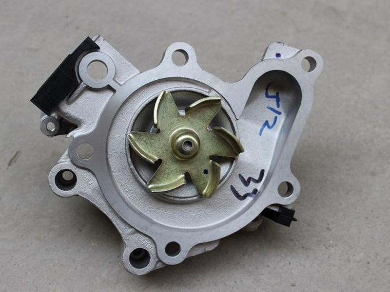 Hur länge håller en bilvattenpump?